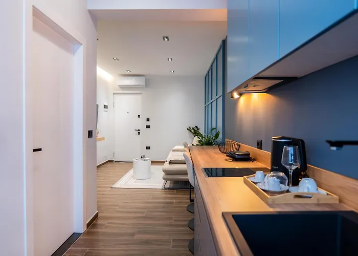 Al Apartment *